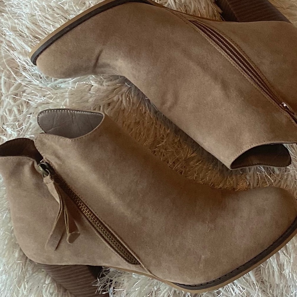 Block heel booties